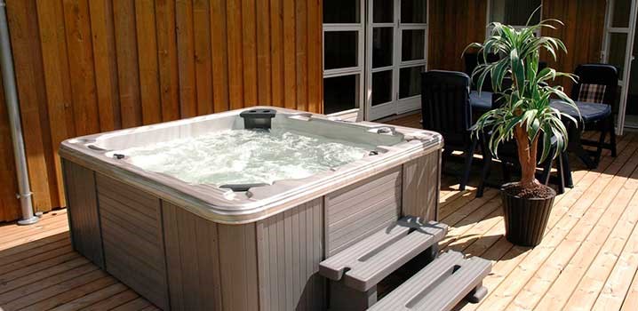 Enjoy the outdoor whirlpool - heated all year round